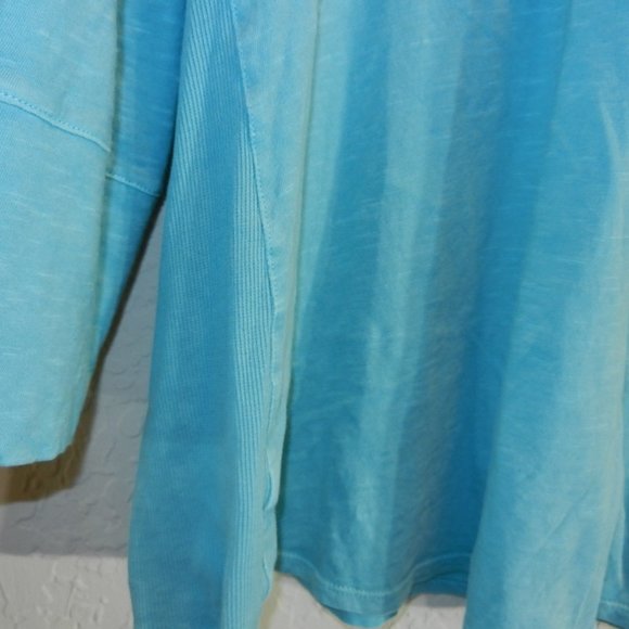 Sanoma teal multi media button front SHIRT - Picture 7 of 7